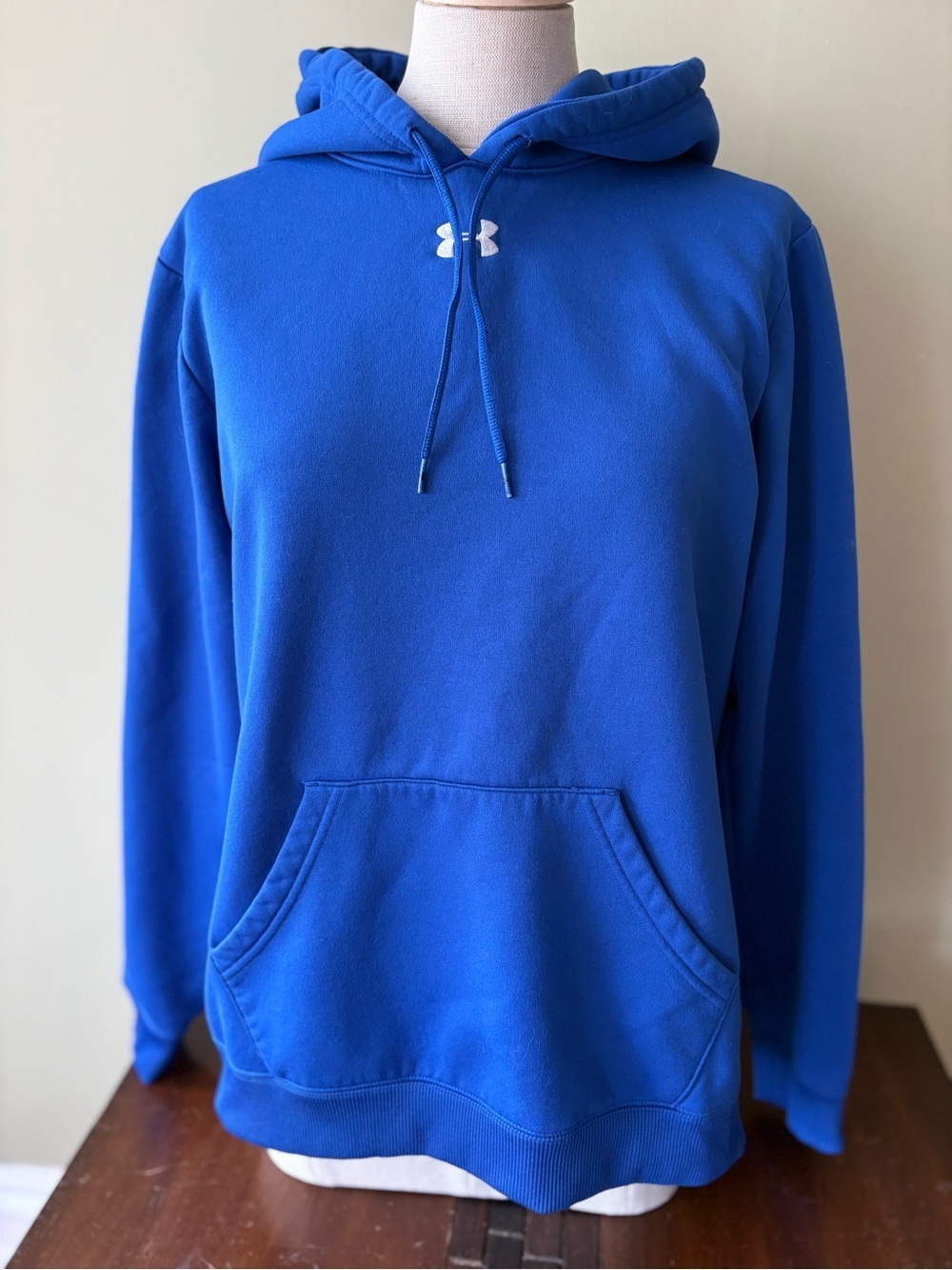 Under Armour Women’s Blue Hoodie Sz M Athletic Casual